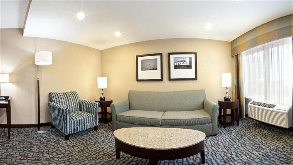 Holiday Inn Express Jacksonville Beach By Ihg Екстериор снимка