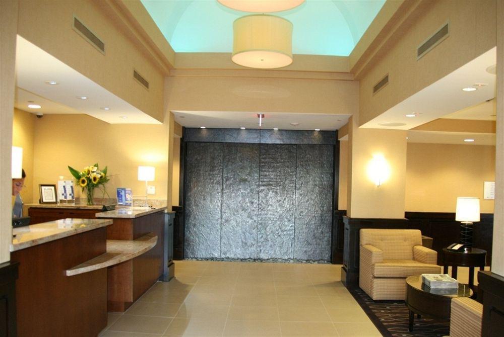 Holiday Inn Express Jacksonville Beach By Ihg Интериор снимка
