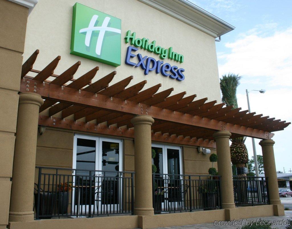 Holiday Inn Express Jacksonville Beach By Ihg Екстериор снимка